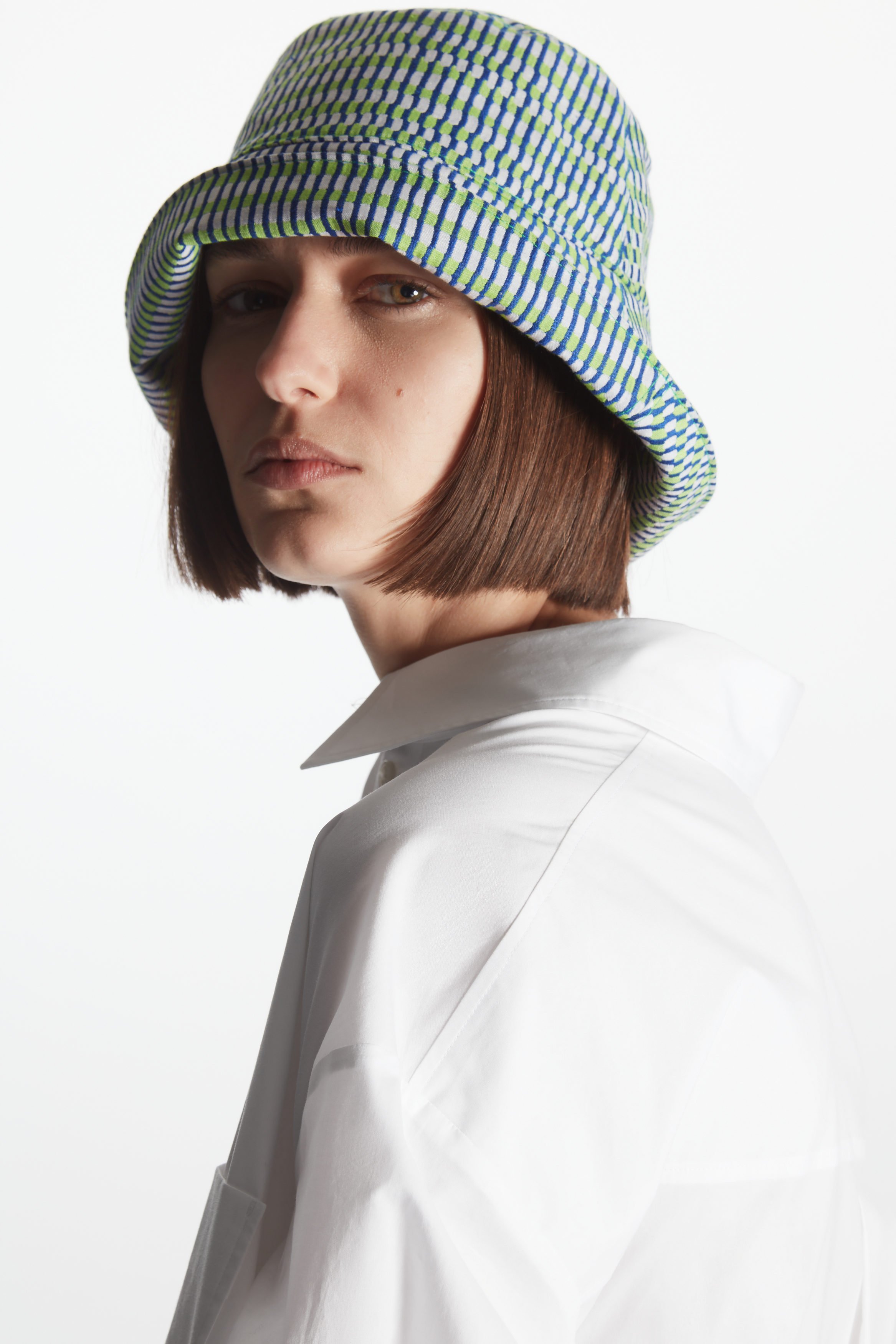 cos merino knit bucket hat